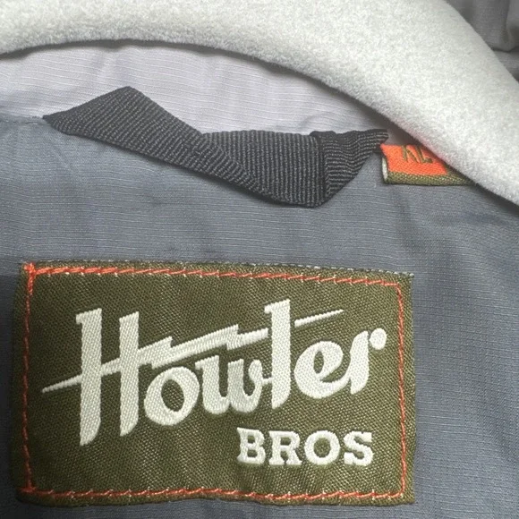 Howler Bros Primaloft Gray Red Navy Striped Puffer Vest‎ Men's Large Outdoors